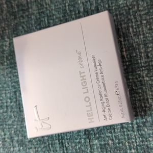 IT Cosmetics Hello Light Creme